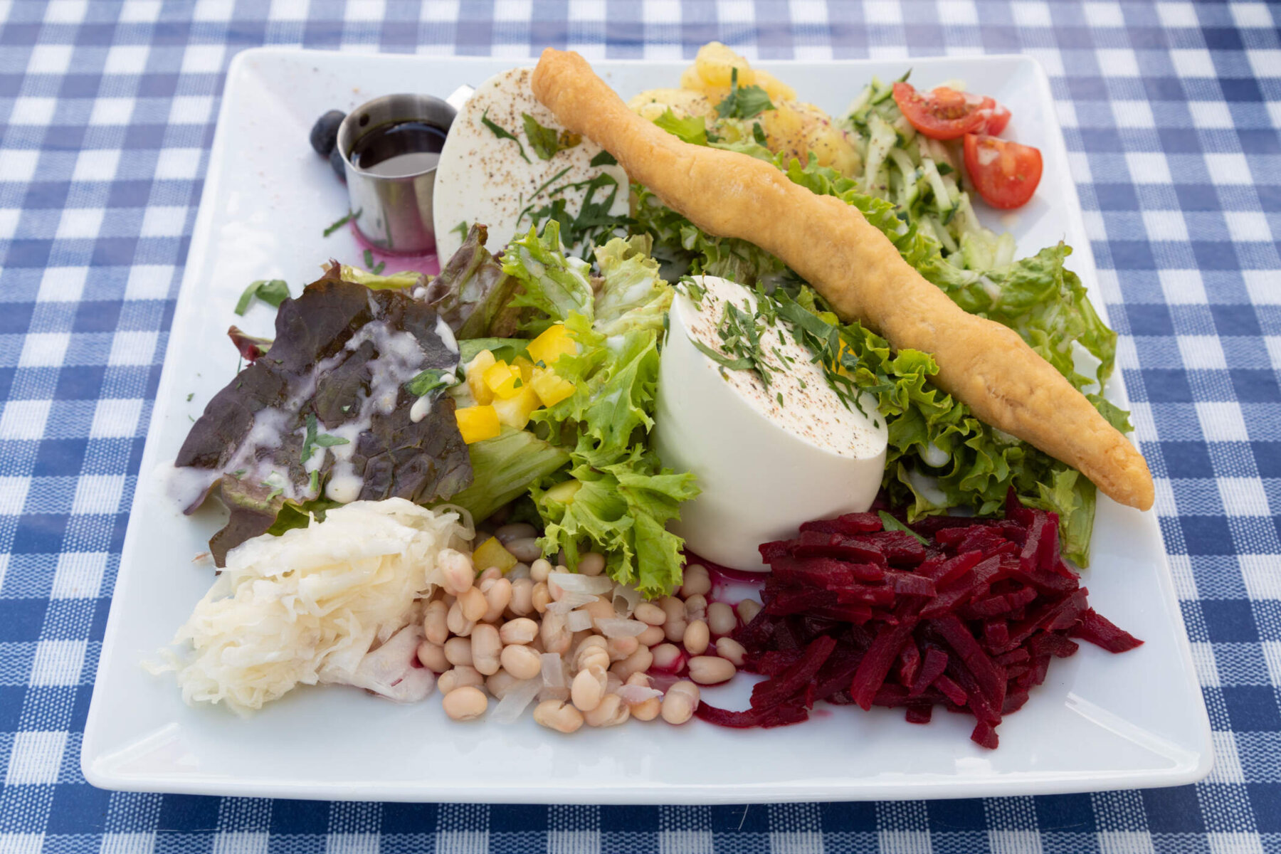 Salat im Edelsteinpark Pielachtal